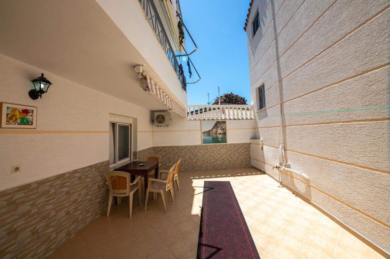 Himara Apartments Exteriör bild