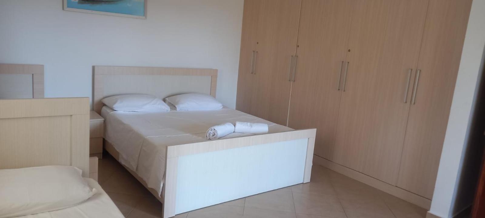Himara Apartments Exteriör bild